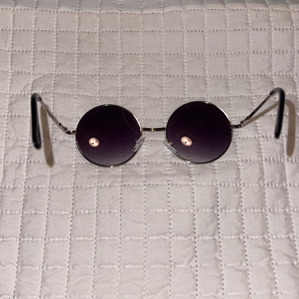 Round sunglasses with silver frames - Picture 2 of 3
